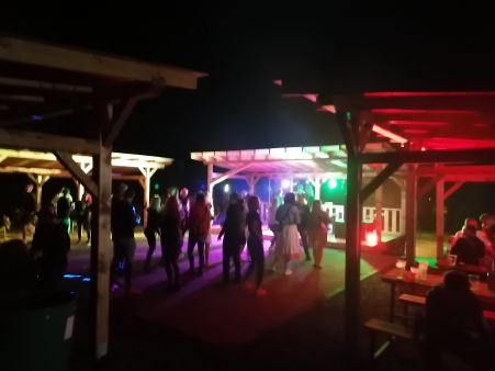 230728 první disco o anenské pouti
